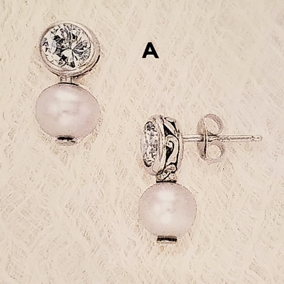 Silpada Vintage Stunning Pearl & CZ Fine Luxury Earrings - Picture 5 of 6